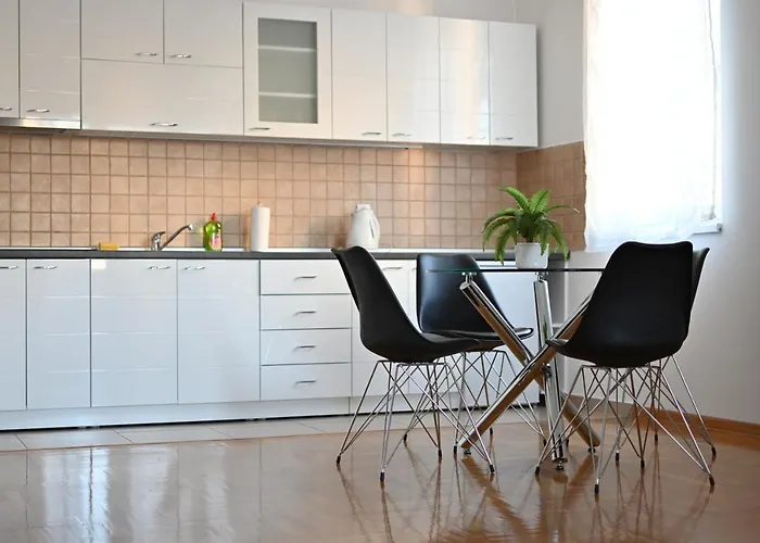 New Apartment Cristal In The City Centre