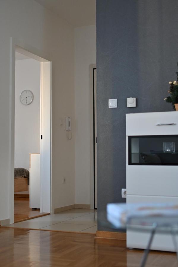 Apartment New Cristal In The Centre Novi Sad